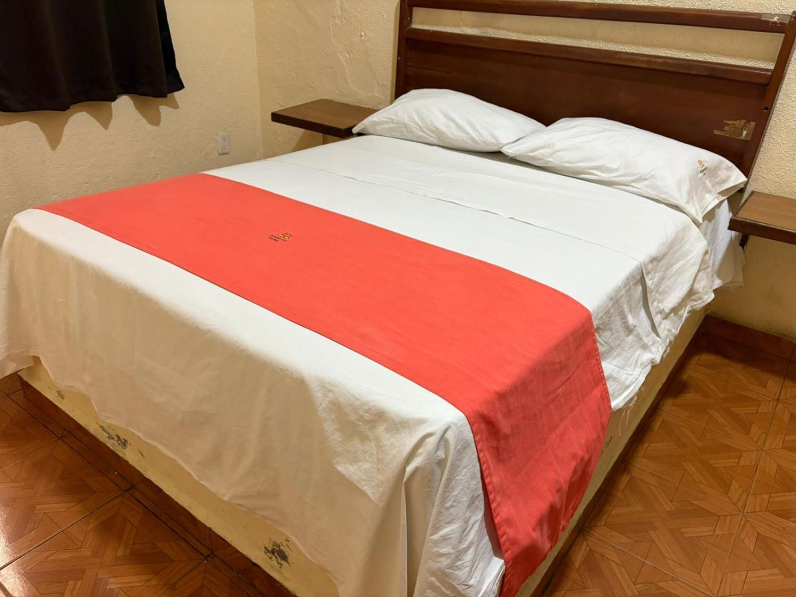 Xpress Hotel 2*